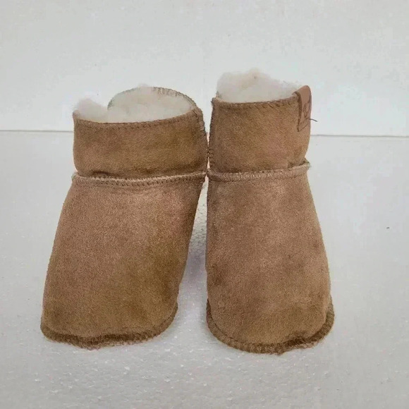 Baby Boots Crib Booties Infant Size 3/4 Warm Winter Fall Fur Lined Tan - Picture 2 of 6